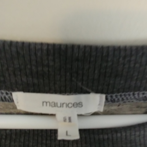 Maurices quarter length shirt - Picture 2 of 5